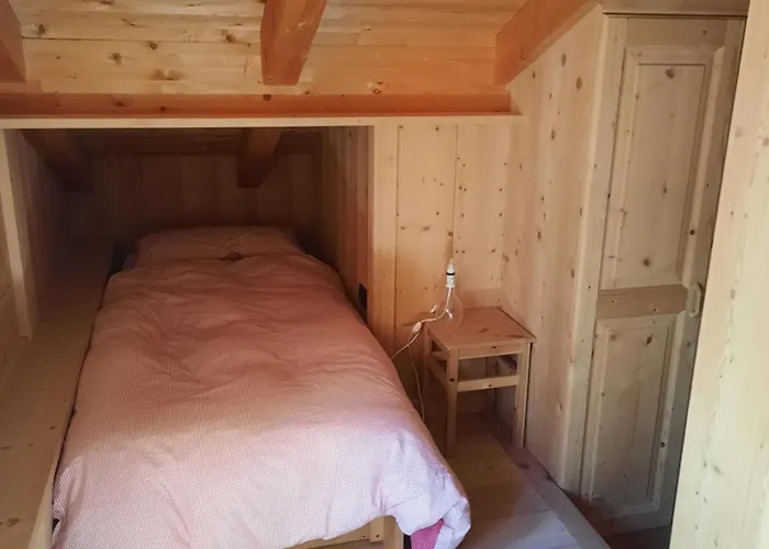 Tabia Su'n Coi Chalet